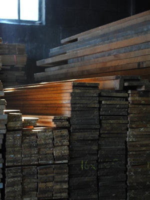 hardhout-ruw-teak hardhout-ruw-teak