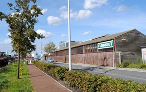 geschiedenis-van-de-amsterdamsche-fijnhouthandel-minervahaven-zij